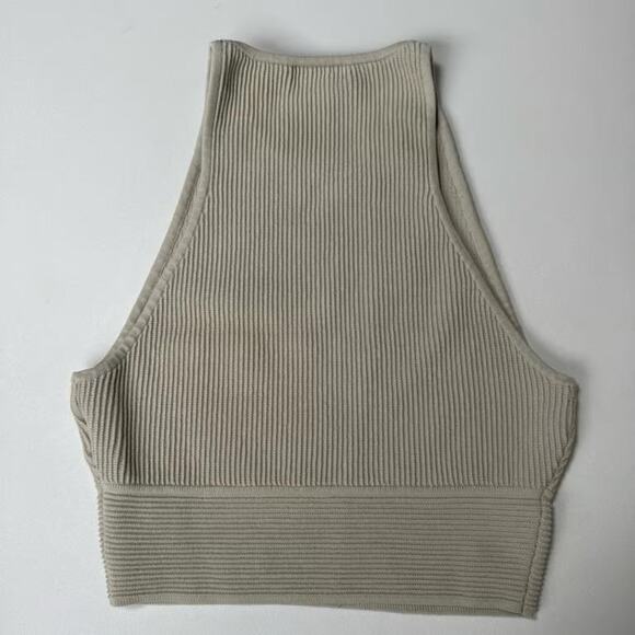 Aritzia Babaton Ribbed Crop Tank - Picture 3 of 6